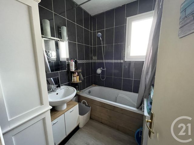 Maison à vendre - 6 pièces - 140,90 m2 - Montpon Menesterol - 24 - AQUITAINE