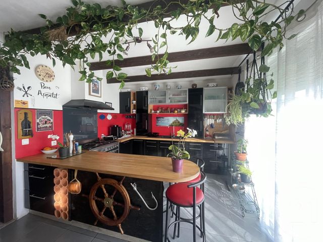 Maison à vendre - 6 pièces - 140,90 m2 - Montpon Menesterol - 24 - AQUITAINE