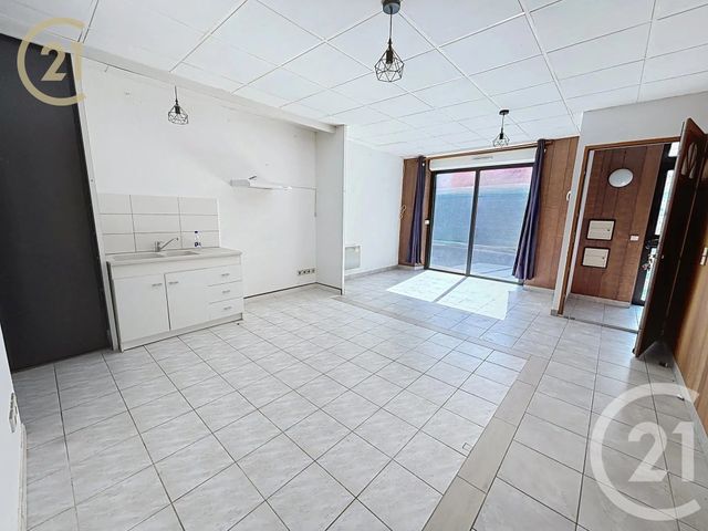 Maison &agrave; vendre - 5 pi&egrave;ces - 115 m2 - Montpon Menesterol - 24 - AQUITAINE