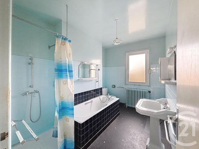 Maison &agrave; vendre - 5 pi&egrave;ces - 150 m2 - Montpon Menesterol - 24 - AQUITAINE