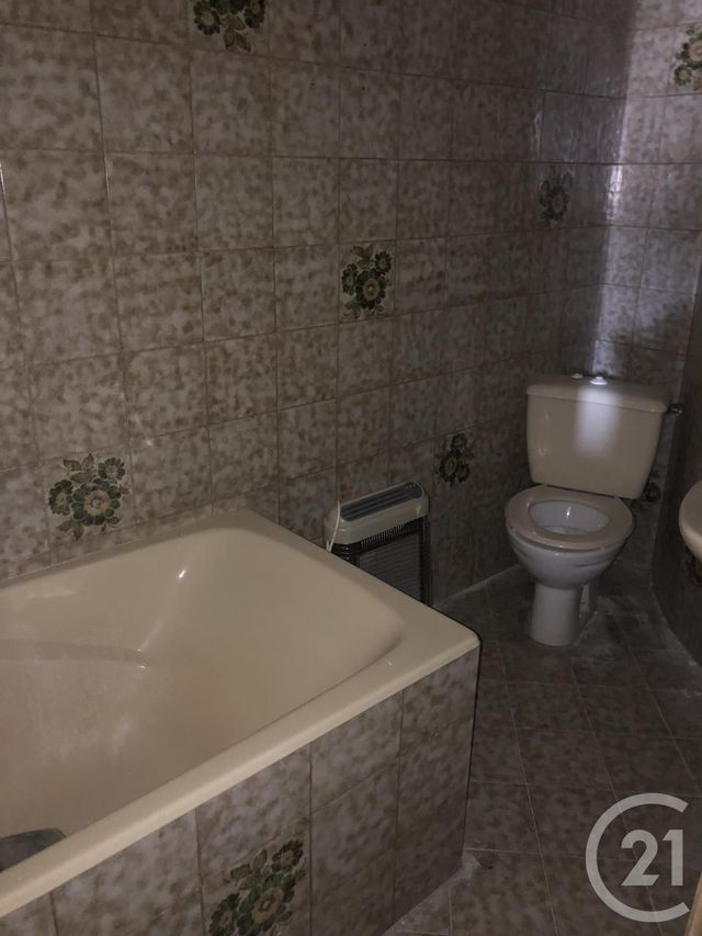 Maison à vendre - 4 pièces - 173 m2 - Montpon Menesterol - 24 - AQUITAINE