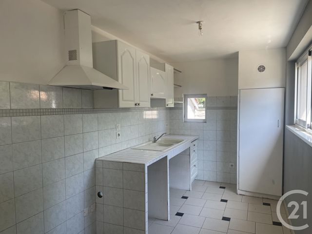 Maison à louer - 3 pièces - 77 m2 - Montpon Menesterol - 24 - AQUITAINE