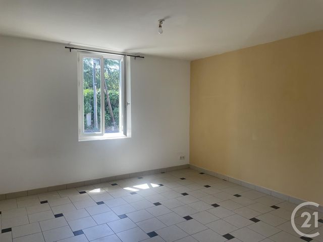 Maison à louer - 3 pièces - 77 m2 - Montpon Menesterol - 24 - AQUITAINE