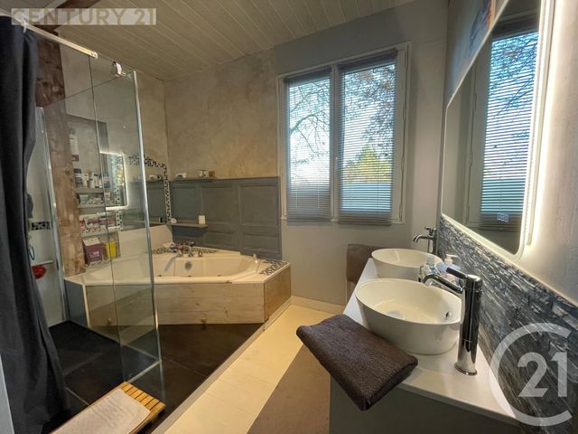 Maison à vendre - 6 pièces - 171,70 m2 - Montpon Menesterol - 24 - AQUITAINE