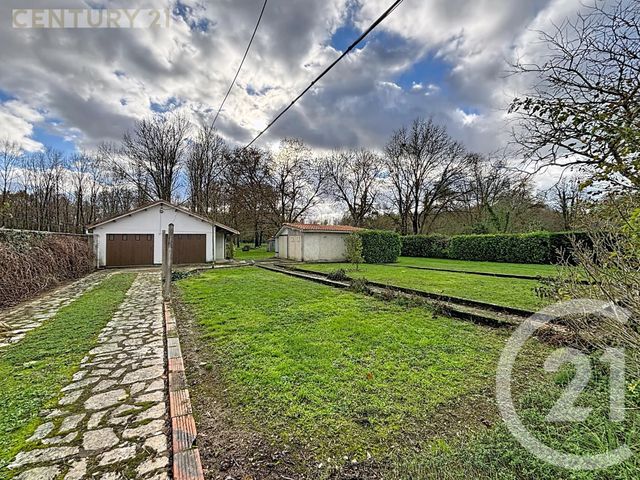 Maison à vendre - 6 pièces - 105,90 m2 - Montpon Menesterol - 24 - AQUITAINE