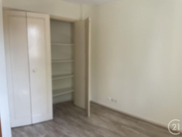 Appartement F3 à louer - 3 pièces - 54,80 m2 - Montpon Menesterol - 24 - AQUITAINE