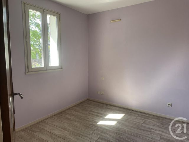 Appartement F3 à louer - 3 pièces - 54,80 m2 - Montpon Menesterol - 24 - AQUITAINE