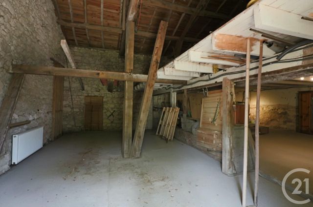 Maison &agrave; vendre - 12 pi&egrave;ces - 329 m2 - Montpon Menesterol - 24 - AQUITAINE