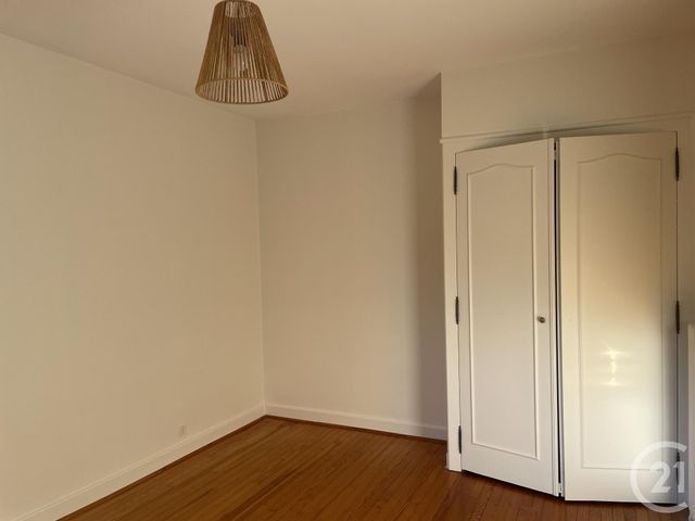 Maison &agrave; louer - 5 pi&egrave;ces - 140 m2 - Montpon Menesterol - 24 - AQUITAINE