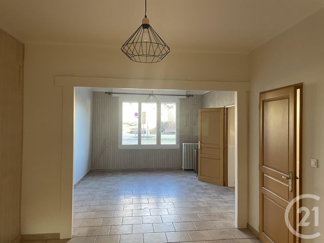 Maison &agrave; louer - 5 pi&egrave;ces - 140 m2 - Montpon Menesterol - 24 - AQUITAINE