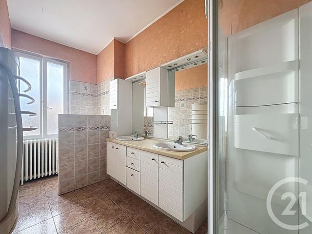 Maison &agrave; vendre - 4 pi&egrave;ces - 123 m2 - Mussidan - 24 - AQUITAINE