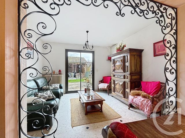 Maison &agrave; vendre - 4 pi&egrave;ces - 121 m2 - Montpon Menesterol - 24 - AQUITAINE