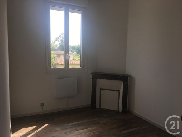Appartement F2 &agrave; louer - 2 pi&egrave;ces - 44,65 m2 - Montpon Menesterol - 24 - AQUITAINE