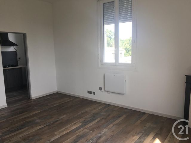 Appartement F2 &agrave; louer - 2 pi&egrave;ces - 44,65 m2 - Montpon Menesterol - 24 - AQUITAINE