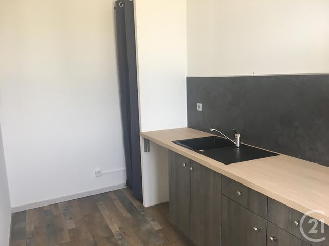 Appartement F2 &agrave; louer - 2 pi&egrave;ces - 44,65 m2 - Montpon Menesterol - 24 - AQUITAINE