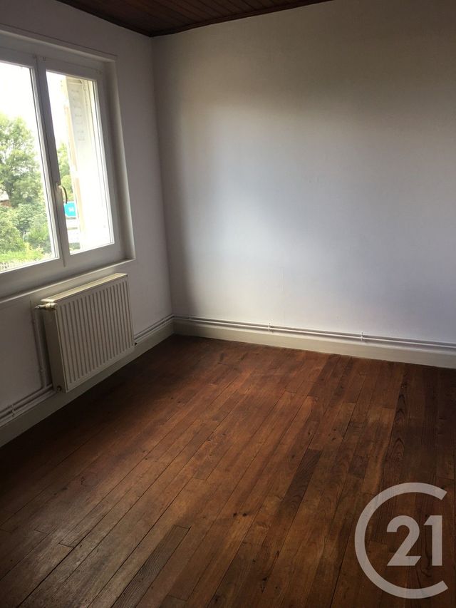 Maison &agrave; louer - 3 pi&egrave;ces - 73 m2 - Montpon Menesterol - 24 - AQUITAINE