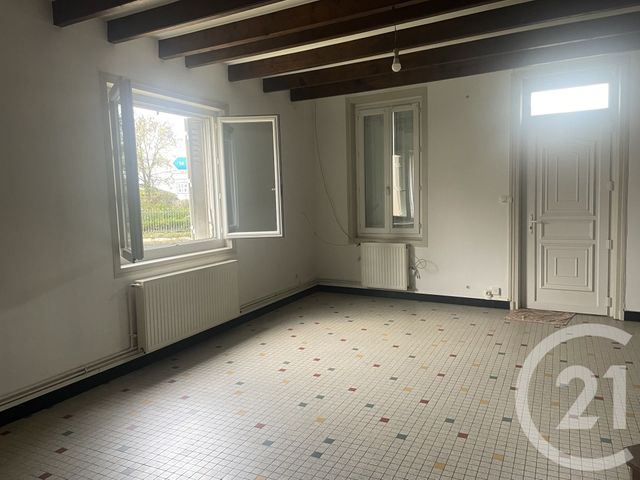 Maison &agrave; louer - 3 pi&egrave;ces - 73 m2 - Montpon Menesterol - 24 - AQUITAINE