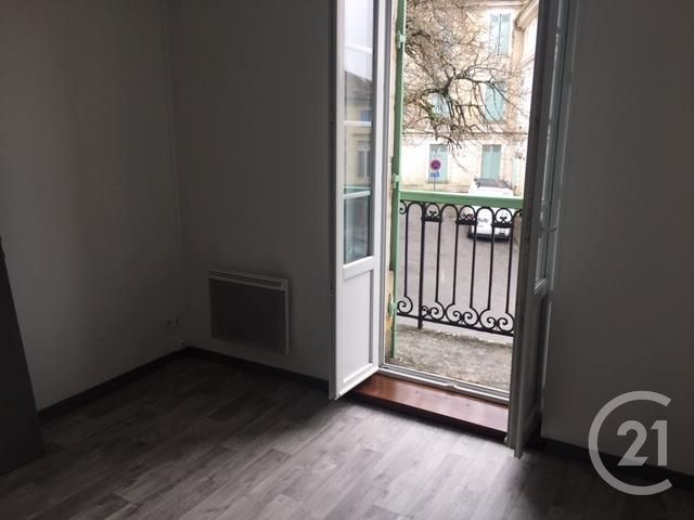 Appartement F2 &agrave; louer - 2 pi&egrave;ces - 43 m2 - Mussidan - 24 - AQUITAINE
