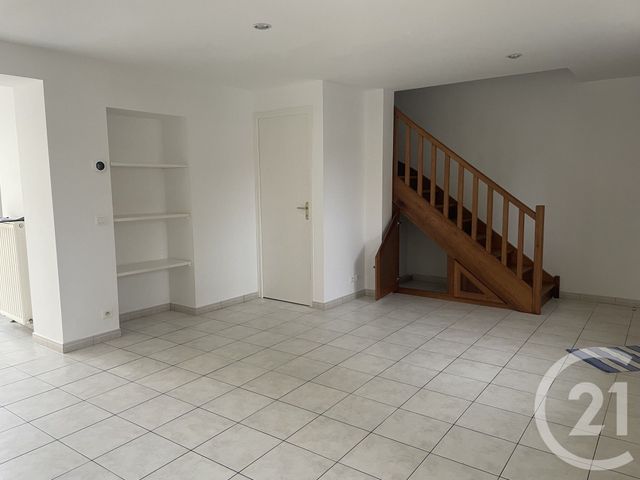 Maison &agrave; louer - 4 pi&egrave;ces - 70,81 m2 - Montpon Menesterol - 24 - AQUITAINE