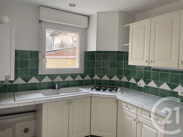 Maison &agrave; louer - 4 pi&egrave;ces - 70,81 m2 - Montpon Menesterol - 24 - AQUITAINE