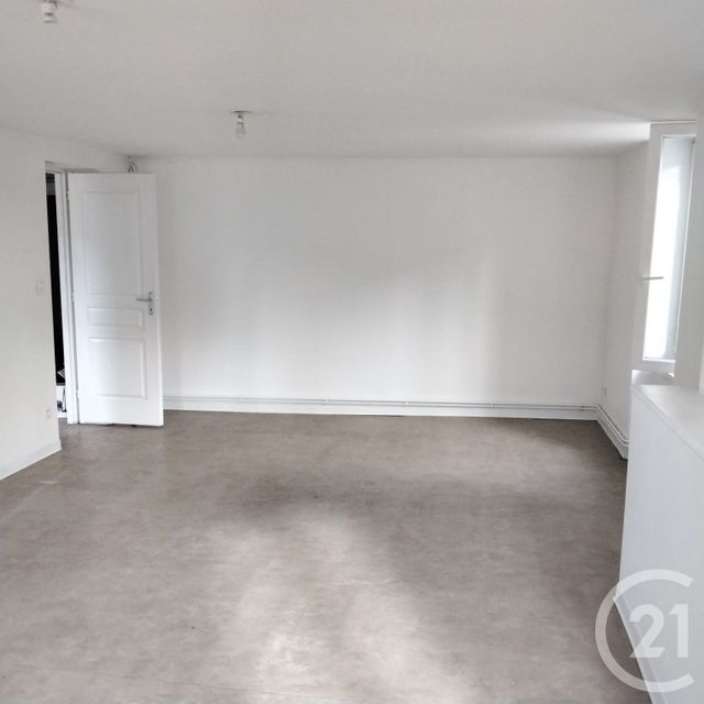 Appartement F3 &agrave; louer - 3 pi&egrave;ces - 72,60 m2 - Mussidan - 24 - AQUITAINE