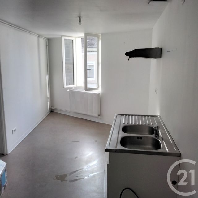 Appartement F3 &agrave; louer - 3 pi&egrave;ces - 72,60 m2 - Mussidan - 24 - AQUITAINE