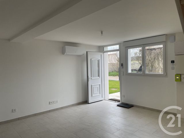 Appartement &agrave; louer - 3 pi&egrave;ces - 57,45 m2 - Montpon Menesterol - 24 - AQUITAINE