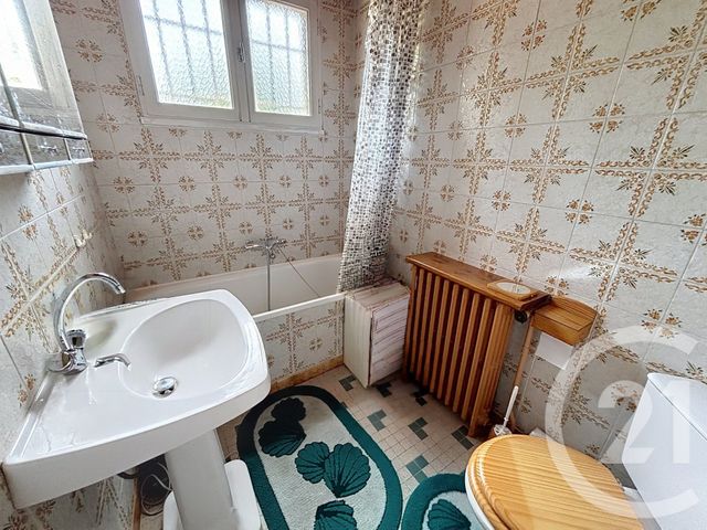 Maison &agrave; vendre - 3 pi&egrave;ces - 84 m2 - Montpon Menesterol - 24 - AQUITAINE