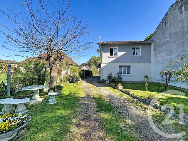 Maison &agrave; vendre - 6 pi&egrave;ces - 124,20 m2 - Montpon Menesterol - 24 - AQUITAINE