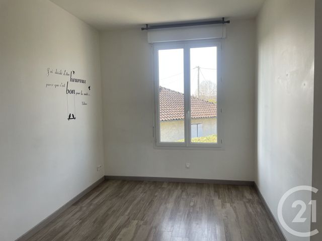 Maison &agrave; louer - 5 pi&egrave;ces - 96 m2 - Mussidan - 24 - AQUITAINE