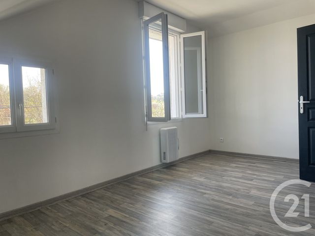 Maison &agrave; louer - 5 pi&egrave;ces - 96 m2 - Mussidan - 24 - AQUITAINE