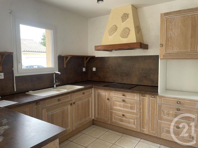 Maison &agrave; louer - 4 pi&egrave;ces - 84,10 m2 - St Seurin Sur L Isle - 33 - AQUITAINE