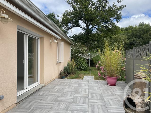 Maison &agrave; louer - 4 pi&egrave;ces - 84,10 m2 - St Seurin Sur L Isle - 33 - AQUITAINE