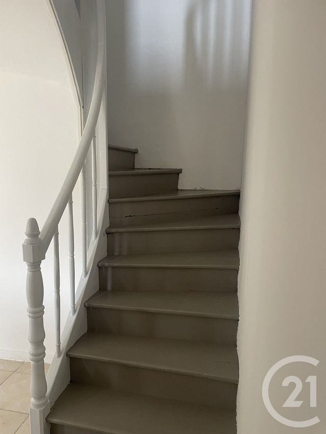 Appartement &agrave; louer - 2 pi&egrave;ces - 50 m2 - Mussidan - 24 - AQUITAINE