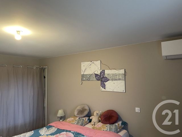 Appartement &agrave; louer - 4 pi&egrave;ces - 106,80 m2 - Montpon Menesterol - 24 - AQUITAINE