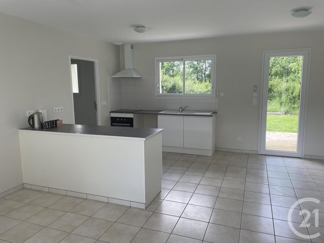 Maison &agrave; louer - 4 pi&egrave;ces - 88 m2 - Montpon Menesterol - 24 - AQUITAINE
