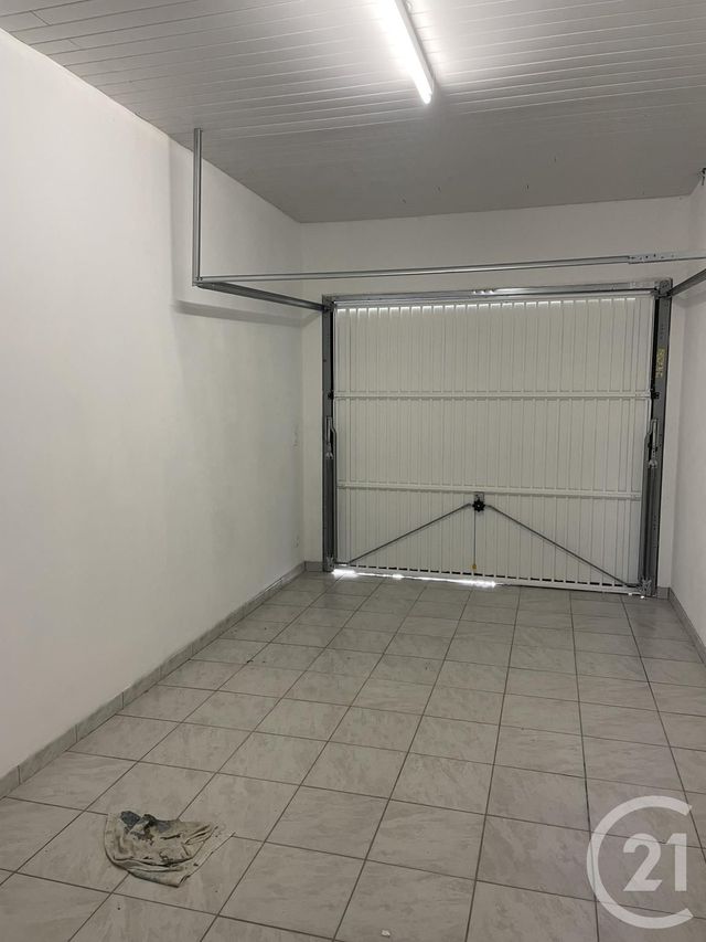 Maison &agrave; louer - 4 pi&egrave;ces - 88 m2 - Montpon Menesterol - 24 - AQUITAINE