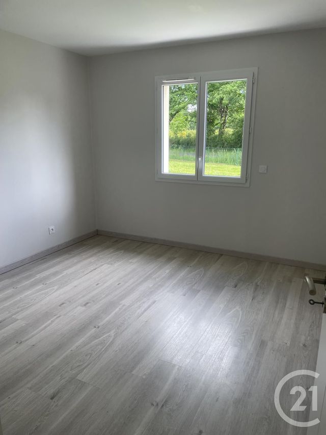 Maison &agrave; louer - 4 pi&egrave;ces - 88 m2 - Montpon Menesterol - 24 - AQUITAINE