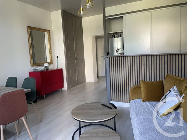 Appartement F2 &agrave; louer - 2 pi&egrave;ces - 52 m2 - Montpon Menesterol - 24 - AQUITAINE