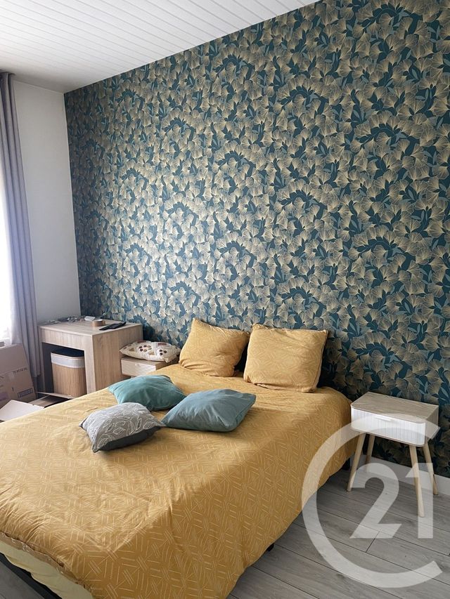 Appartement F2 &agrave; louer - 2 pi&egrave;ces - 52 m2 - Montpon Menesterol - 24 - AQUITAINE