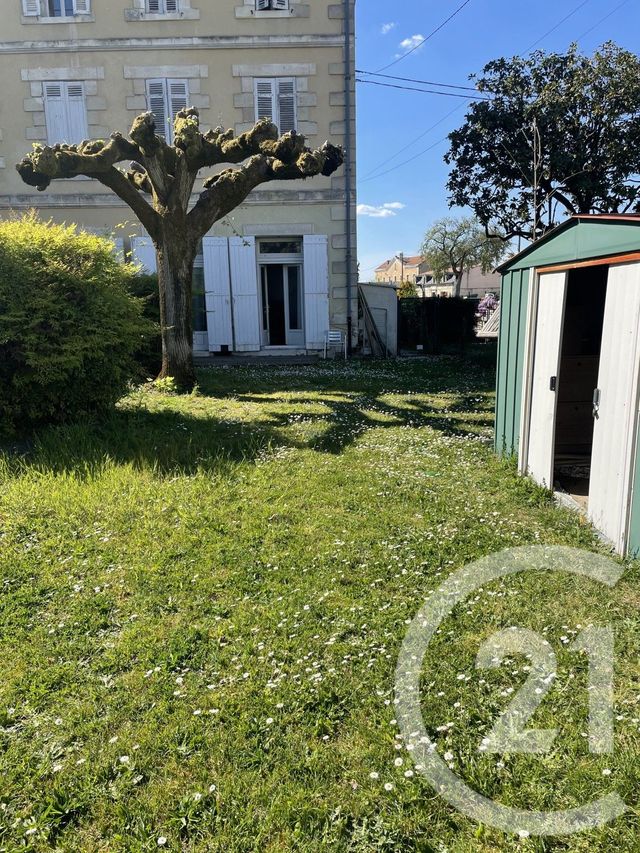 Appartement F2 &agrave; louer - 2 pi&egrave;ces - 52 m2 - Montpon Menesterol - 24 - AQUITAINE
