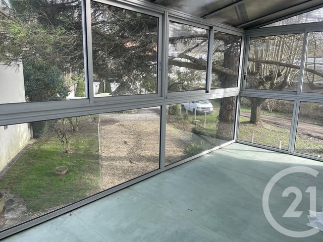 Maison &agrave; louer - 6 pi&egrave;ces - 156,27 m2 - Mussidan - 24 - AQUITAINE