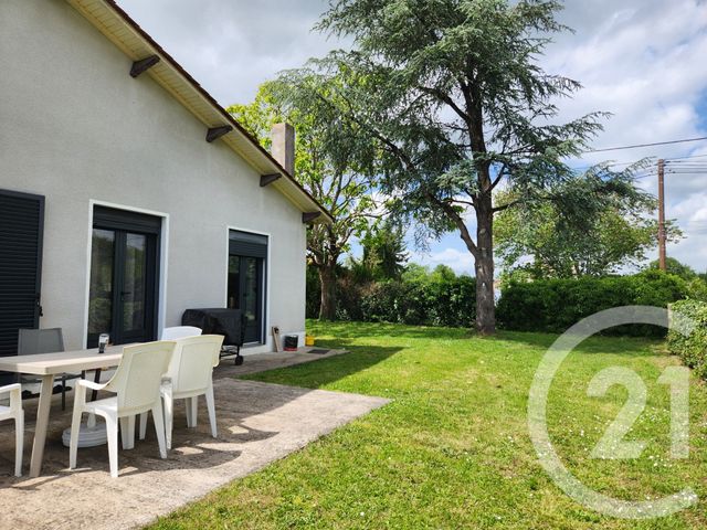 Maison &agrave; louer - 4 pi&egrave;ces - 82 m2 - Montpon Menesterol - 24 - AQUITAINE