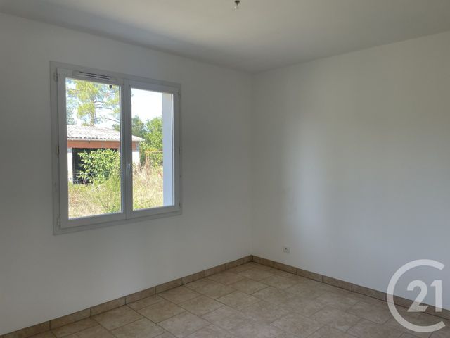 Maison &agrave; louer - 4 pi&egrave;ces - 92,35 m2 - Montpon Menesterol - 24 - AQUITAINE