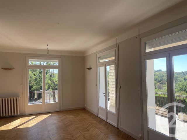 Maison &agrave; louer - 5 pi&egrave;ces - 150 m2 - Mussidan - 24 - AQUITAINE