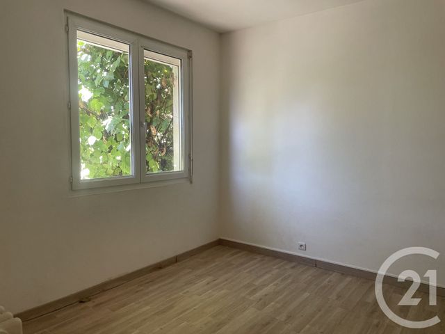 Maison &agrave; louer - 3 pi&egrave;ces - 89 m2 - Montpon Menesterol - 24 - AQUITAINE