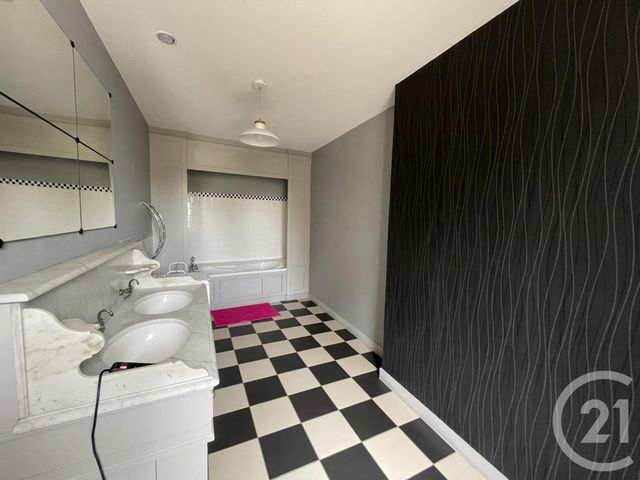 Maison &agrave; vendre - 8 pi&egrave;ces - 332,30 m2 - Montpon Menesterol - 24 - AQUITAINE
