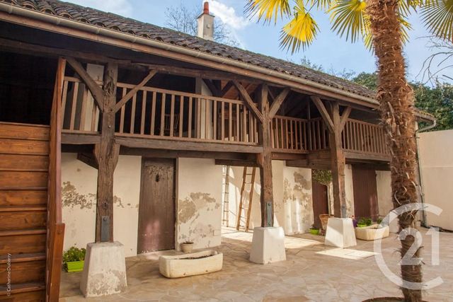 Maison &agrave; vendre - 8 pi&egrave;ces - 332,30 m2 - Montpon Menesterol - 24 - AQUITAINE
