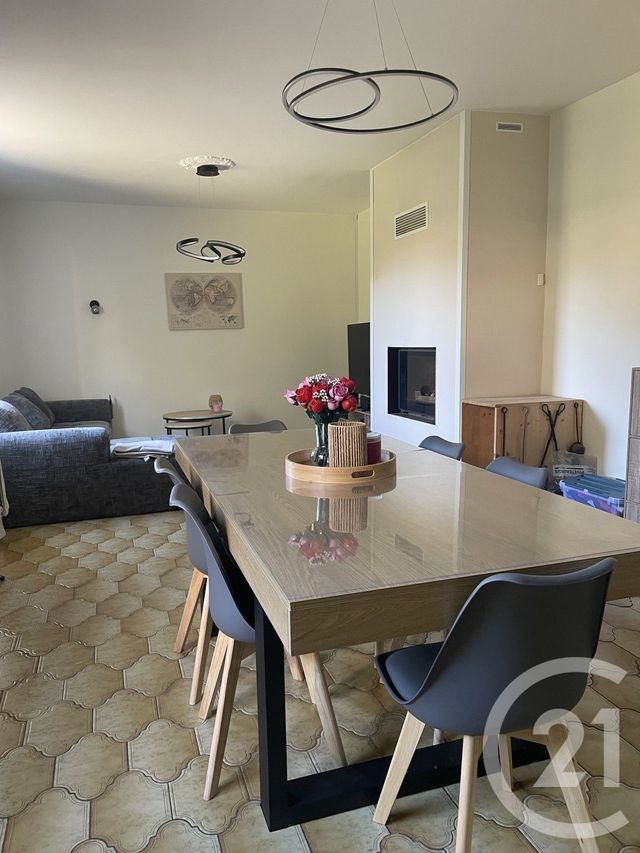 Maison &agrave; louer - 4 pi&egrave;ces - 110,49 m2 - Menesplet - 24 - AQUITAINE
