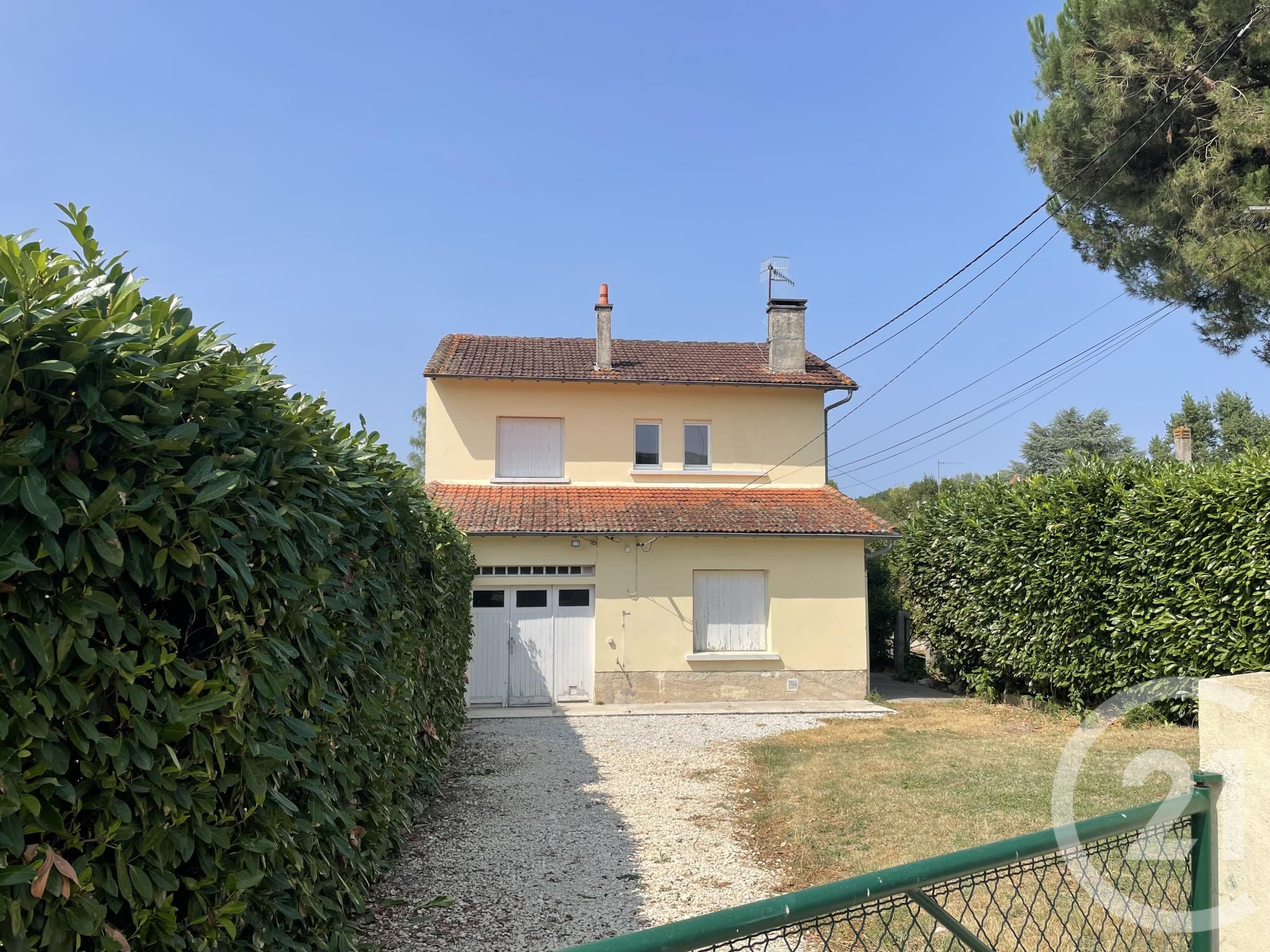 Maison à Montpon-Ménestérol